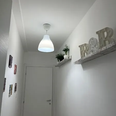 Casale Om Shanti Nocleg ze śniadaniem Elice