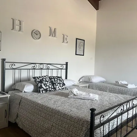 Casale Om Shanti Bed & Breakfast