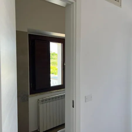 Casale Om Shanti Bed and Breakfast Elice